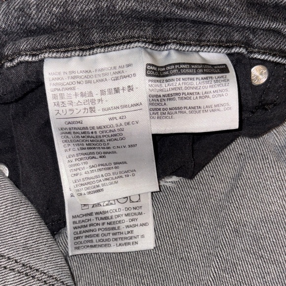 Levi's Black Skinny Jeans for Women - Picture 3 of 6